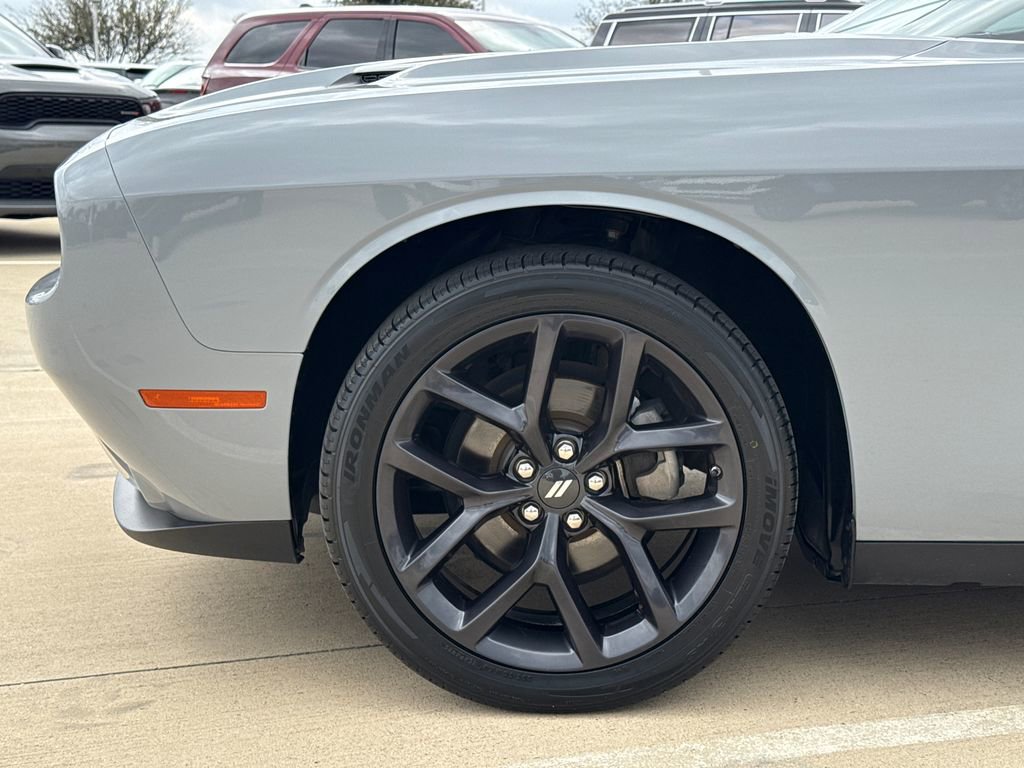 Used 2022 Dodge Challenger SXT w/ Blacktop Package image 4