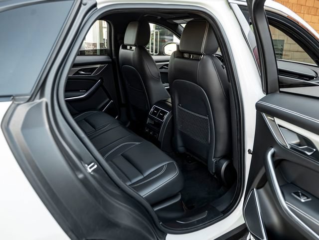 Used 2025 Jaguar F-PACE R-Dynamic S AWD/4WD image 33