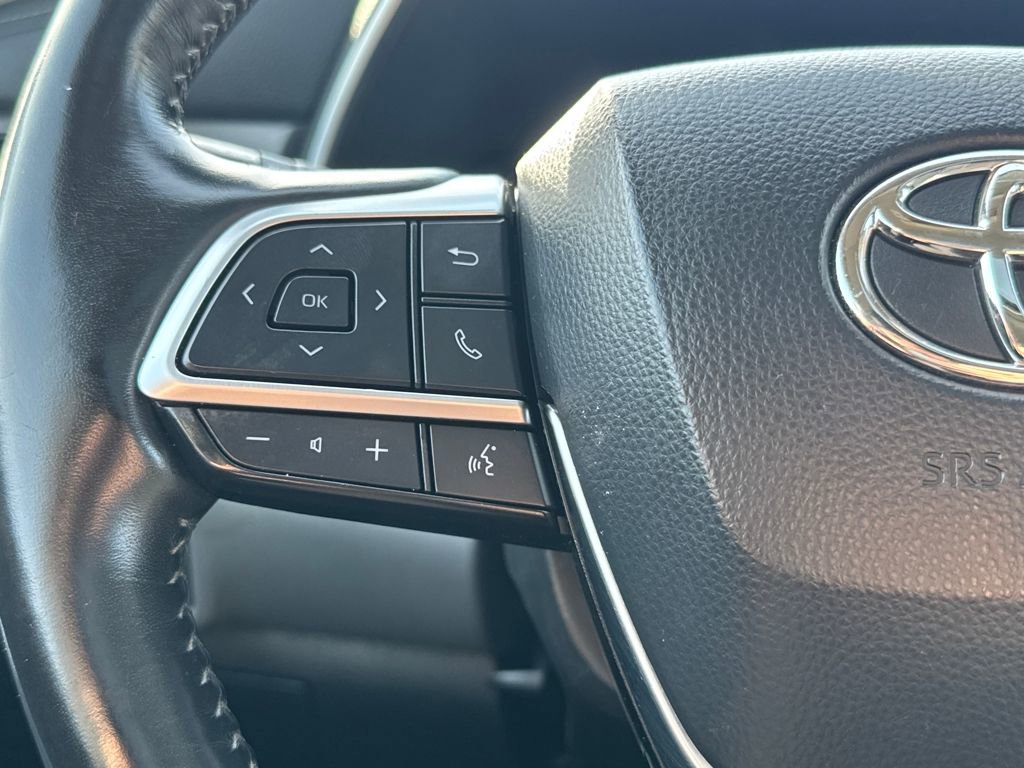 Used 2021 Toyota Highlander Limited AWD/4WD image 22