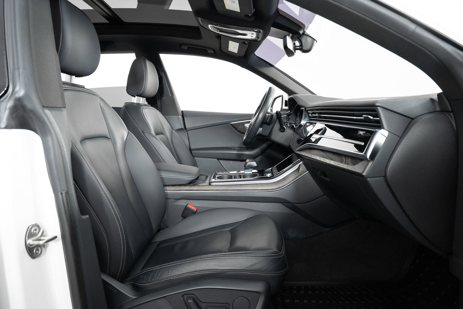 Used 2019 Audi Q8 Premium w/ Convenience Package image 27