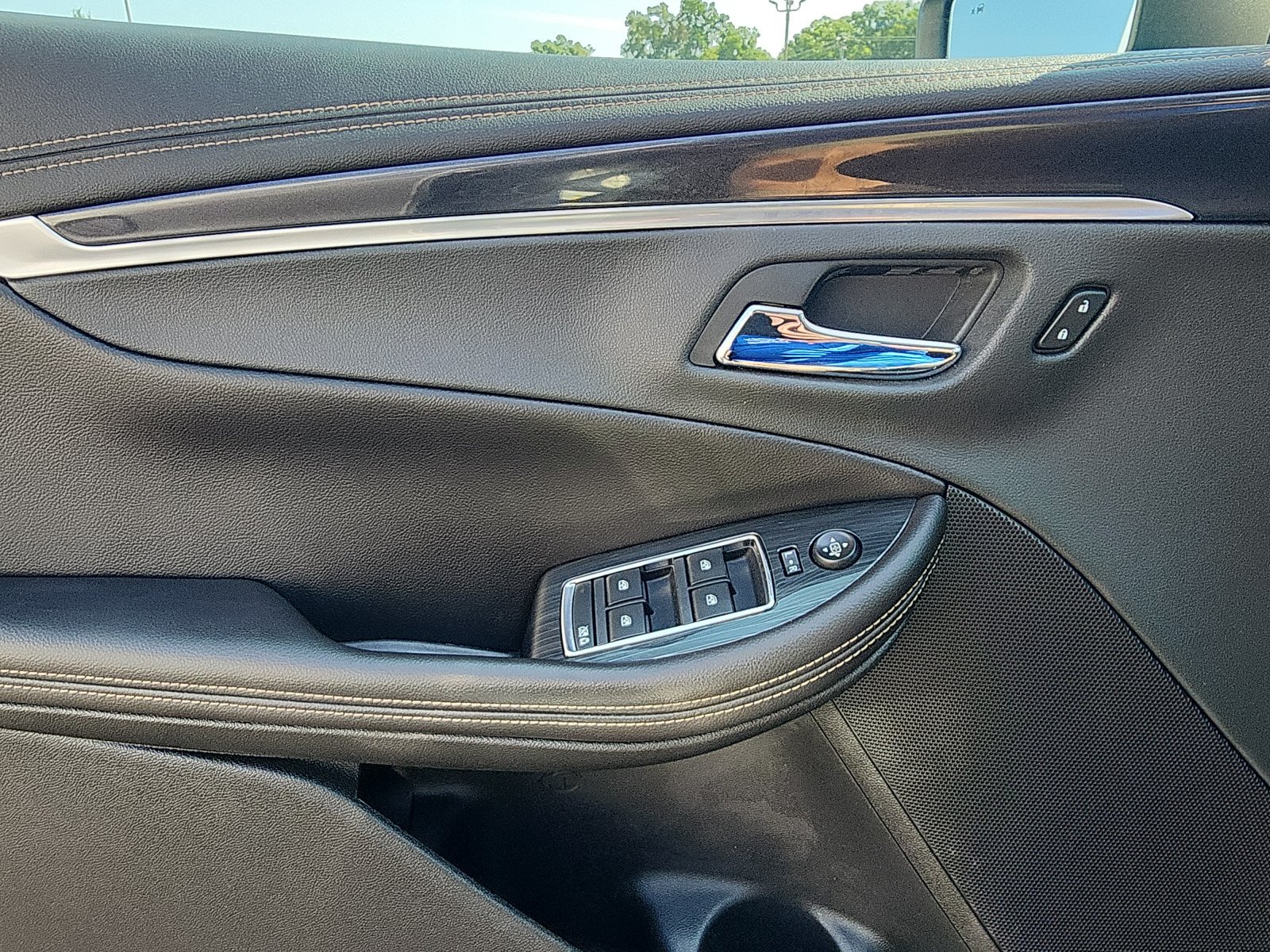 Used 2020 Chevrolet Impala LT w/ LT Convenience Package FWD image 18
