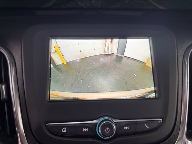 Used 2019 Chevrolet Equinox LS w/ LS Convenience Package FWD image 17