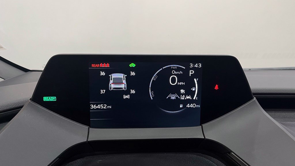 Used 2025 Toyota Prius LE FWD image 23
