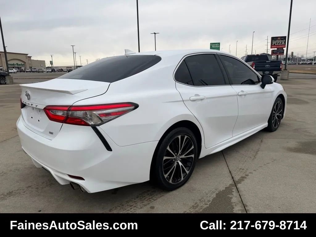 Used 2019 Toyota Camry SE image 19
