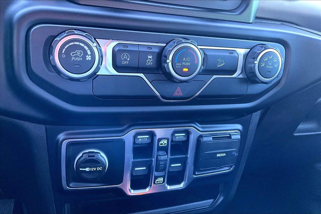 Used 2019 Jeep Wrangler Unlimited Sport S AWD/4WD image 30