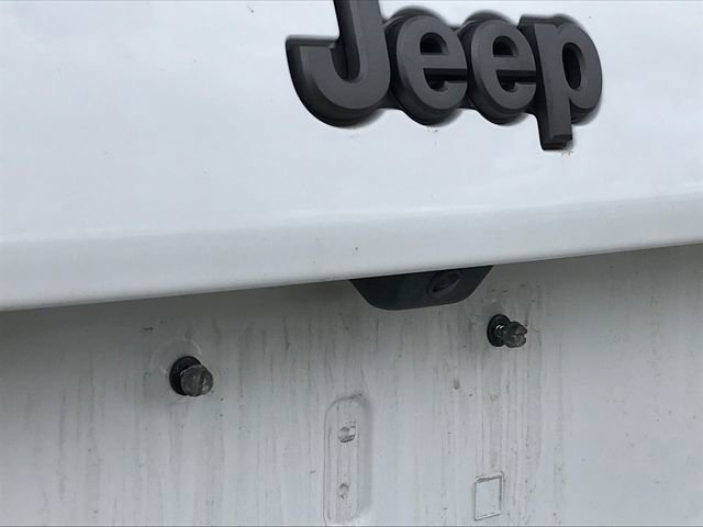 Used 2022 Jeep Cherokee Trailhawk AWD/4WD image 4