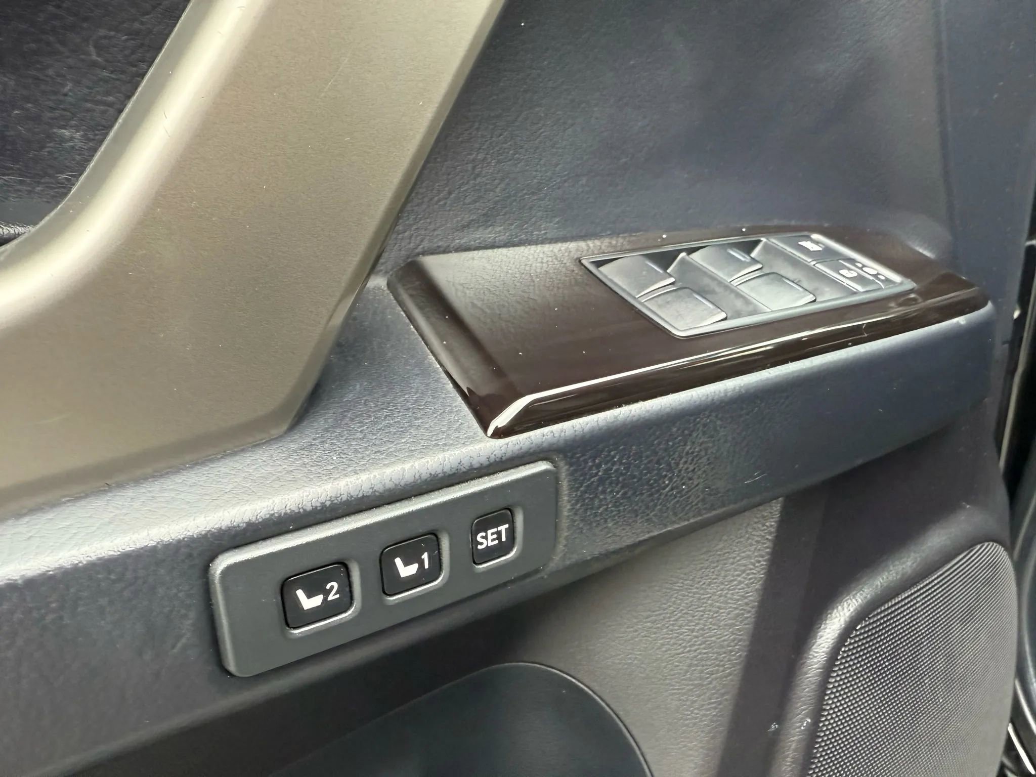 Used 2015 Lexus GX 460 image 27