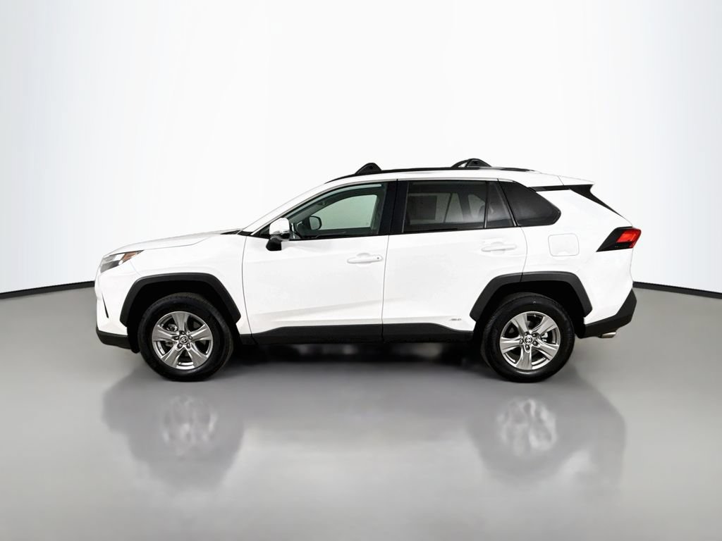 Certified 2024 Toyota RAV4 LE AWD/4WD image 4