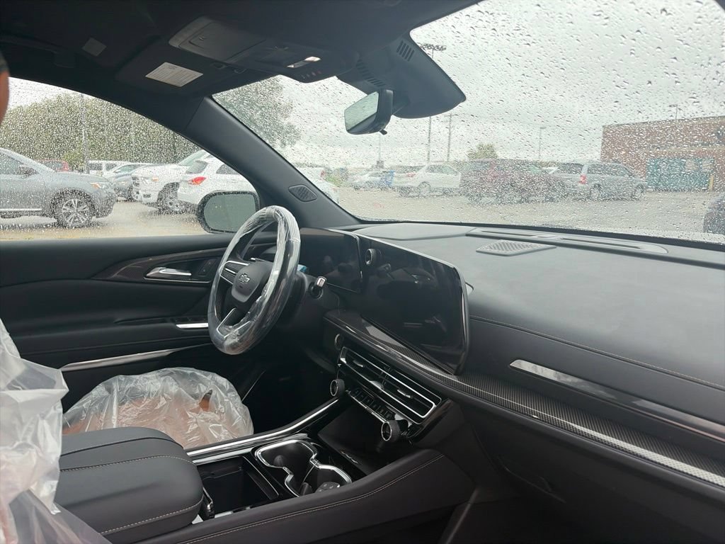 New 2027 Chevrolet Traverse Z71 w/ Enhanced Driving Package AWD/4WD image 8