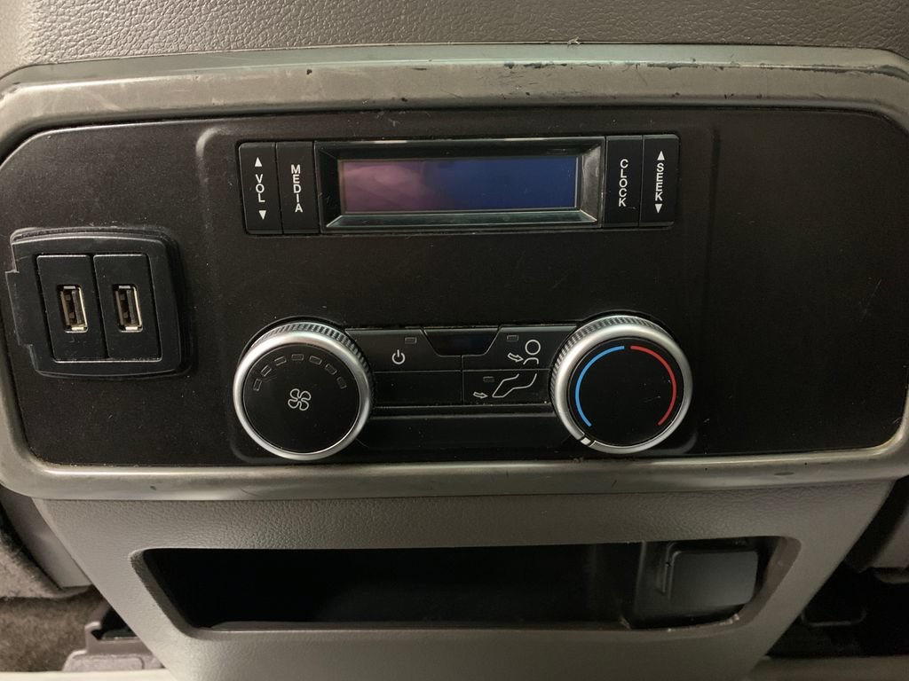 Used 2018 Ford Expedition XLT w/ Equipment Group 201A AWD/4WD image 21