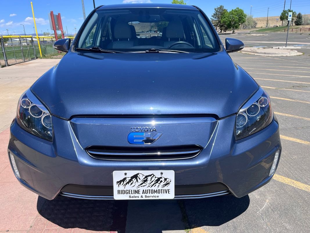 Used 2014 Toyota RAV4 EV FWD image 2