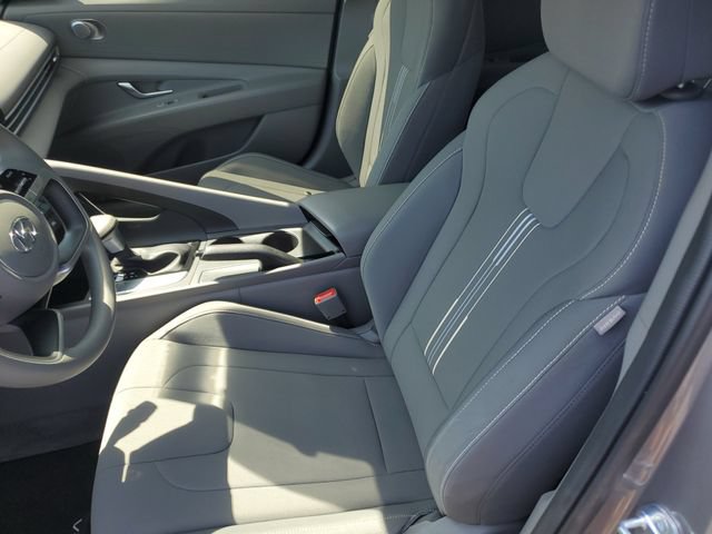 Certified 2023 Hyundai Elantra SEL FWD image 15