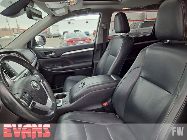 Used 2017 Toyota Highlander XLE image 22