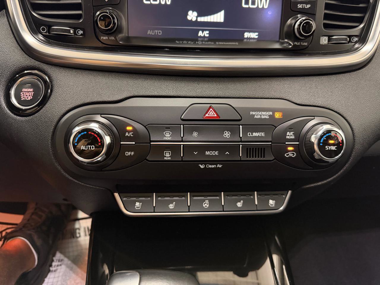 Used 2018 Kia Sorento SX AWD/4WD image 25