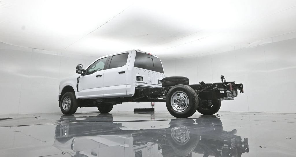 New 2026 Ford F350 XL w/ XL Chrome Package AWD/4WD image 46