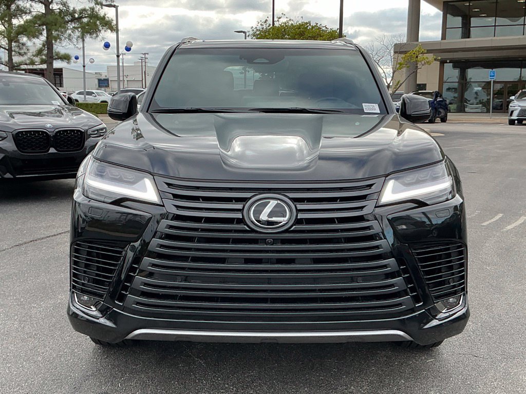 New 2026 Lexus LX 600 4WD w/ Interior Upgrade Package image 8
