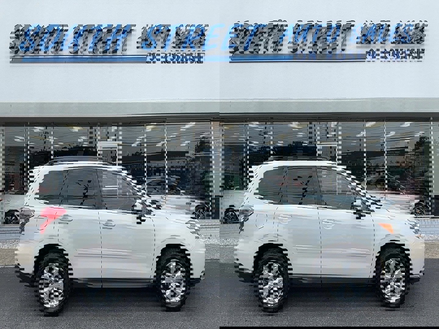 Used 2014 Subaru Forester 2.5i Touring image 1