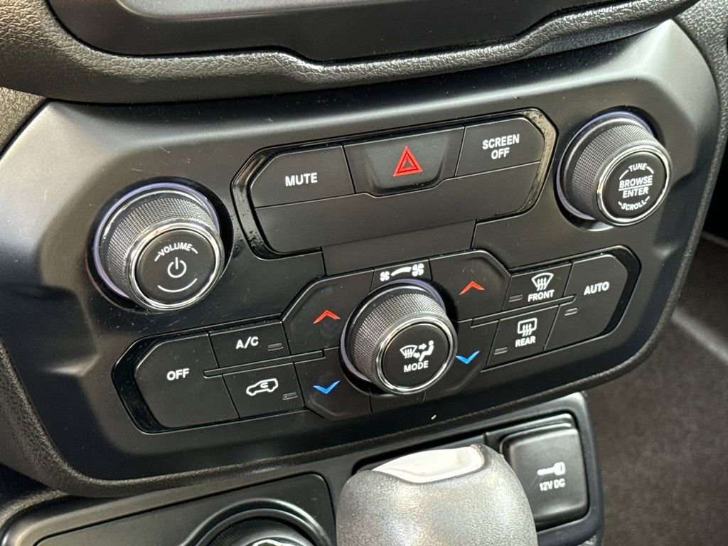 Used 2019 Jeep Renegade Altitude w/ Quick Order Package 2XM image 28