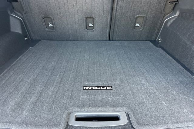 New 2026 Nissan Rogue S image 15