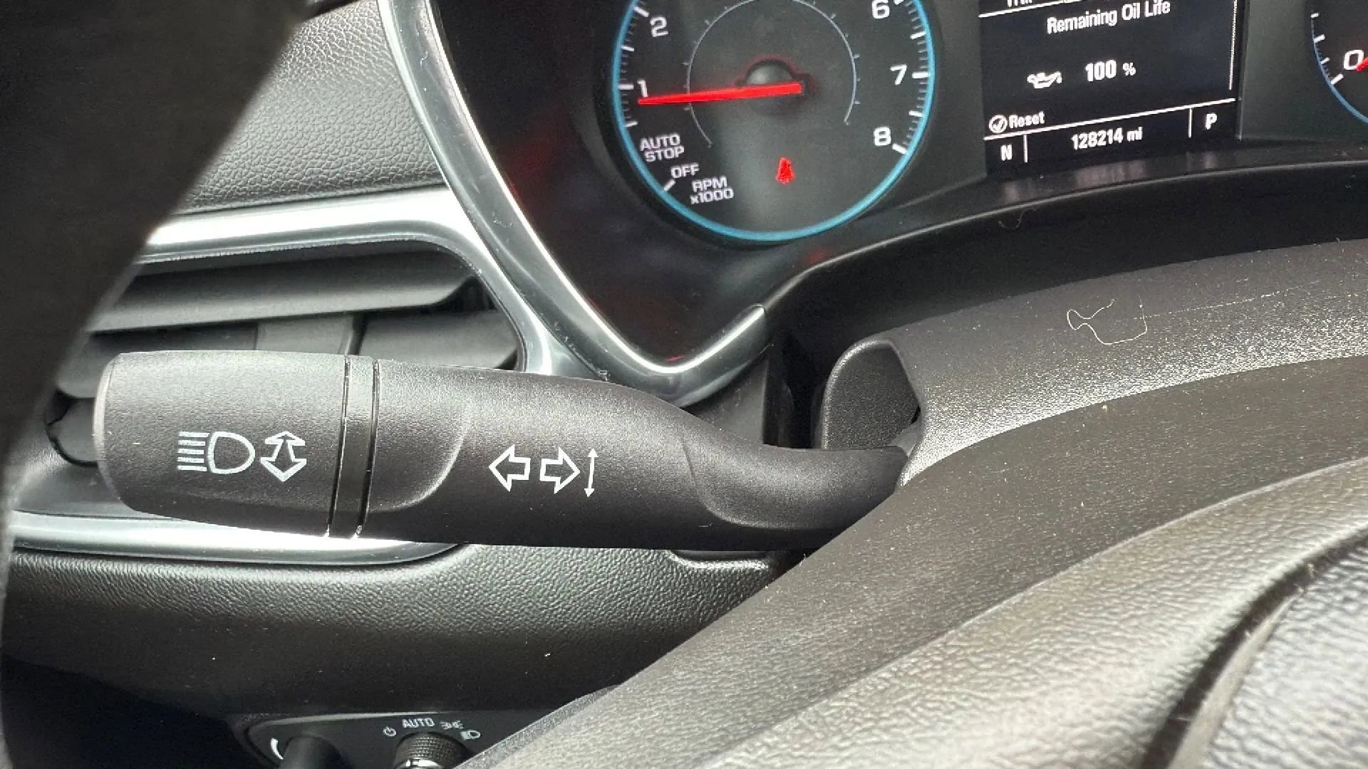 Used 2018 Chevrolet Equinox LT image 14