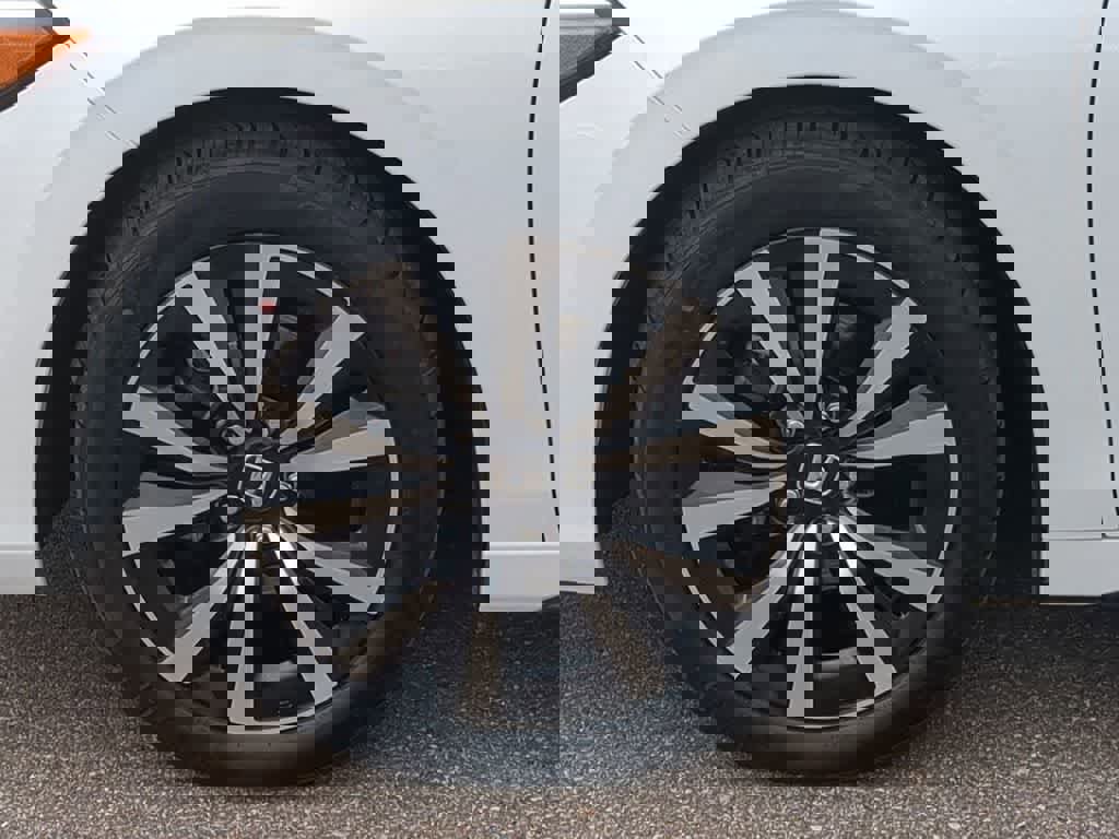 Used 2023 Honda Civic EX-L image 13