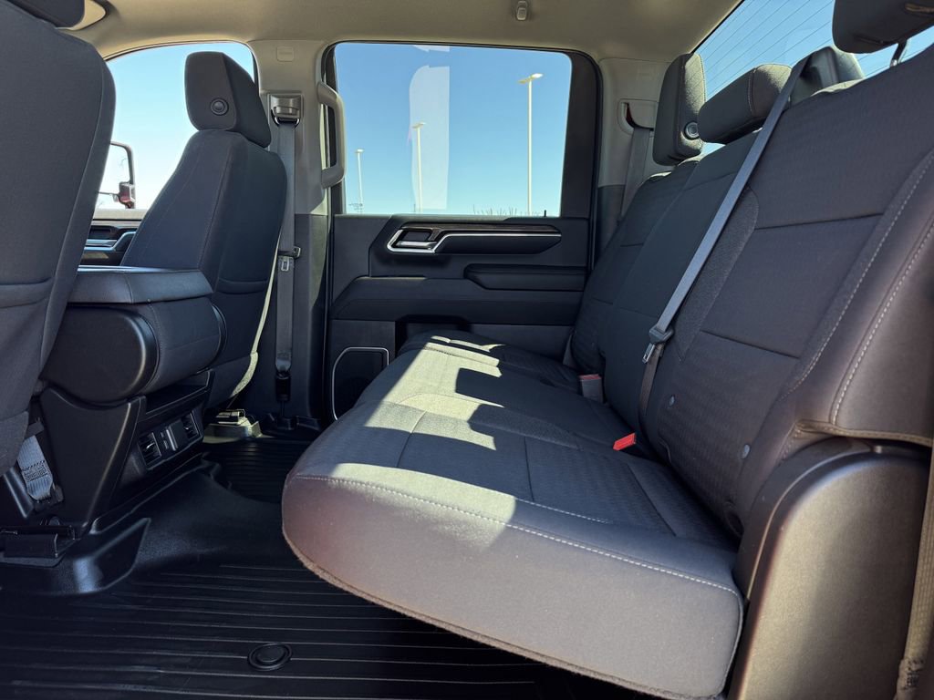 Used 2024 Chevrolet Silverado 2500 LT image 29