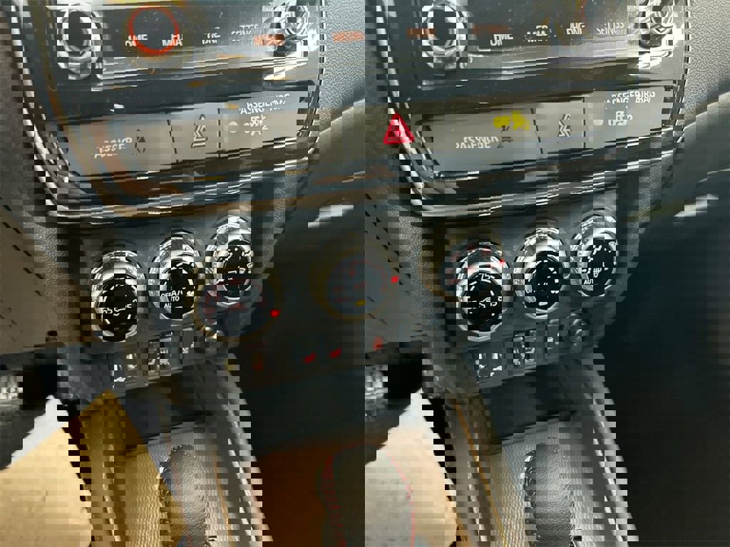 New 2025 Mitsubishi Outlander Sport LE image 18