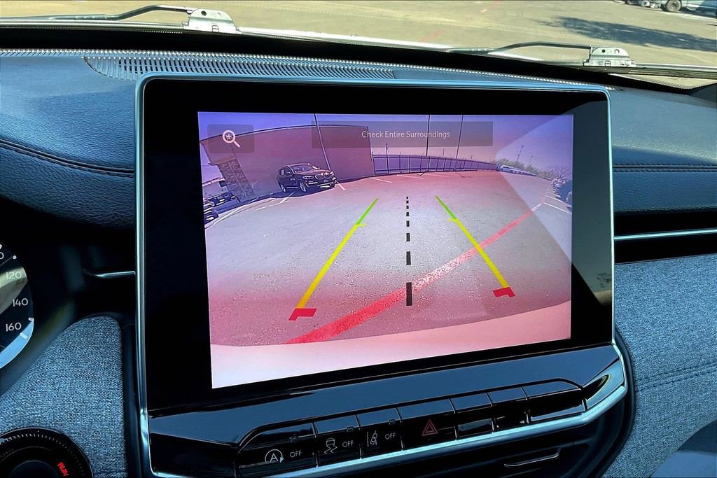 Used 2024 Jeep Compass Sport image 15