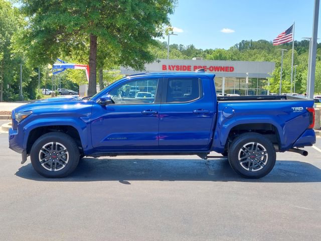 Used 2025 Toyota Tacoma TRD Sport w/ TRD Sport Upgrade Package AWD/4WD image 10