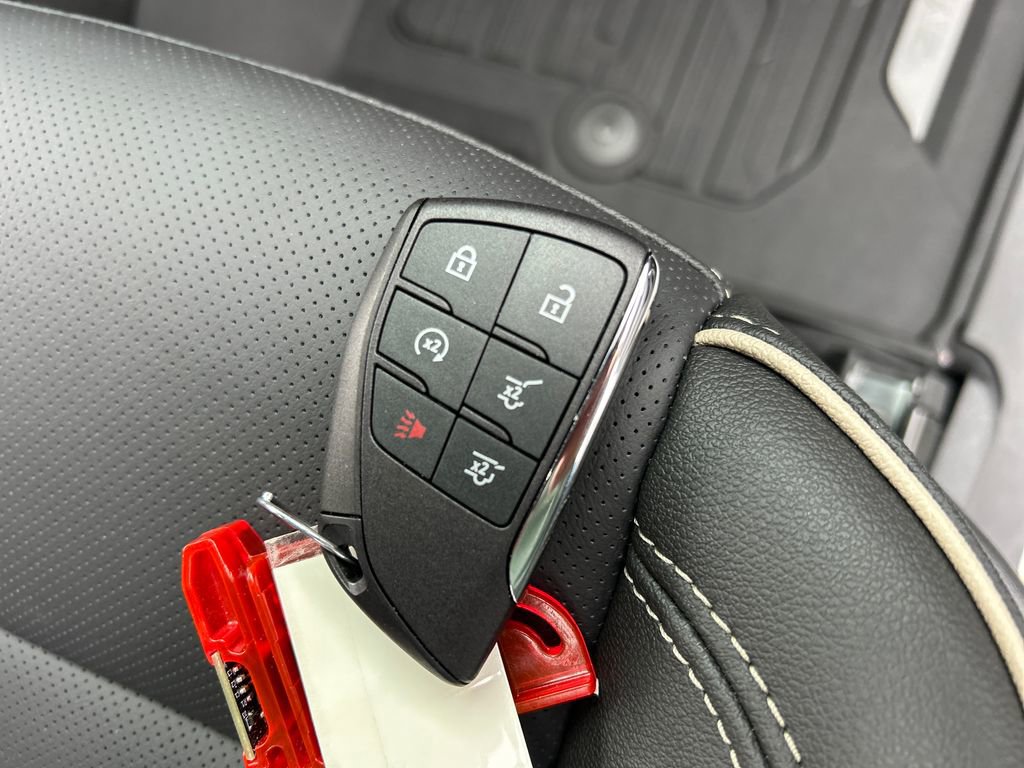 New 2026 GMC Yukon Elevation w/ LPO, Floor Liner Package AWD/4WD image 49