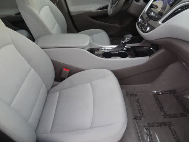 Used 2024 Chevrolet Malibu LT FWD image 13