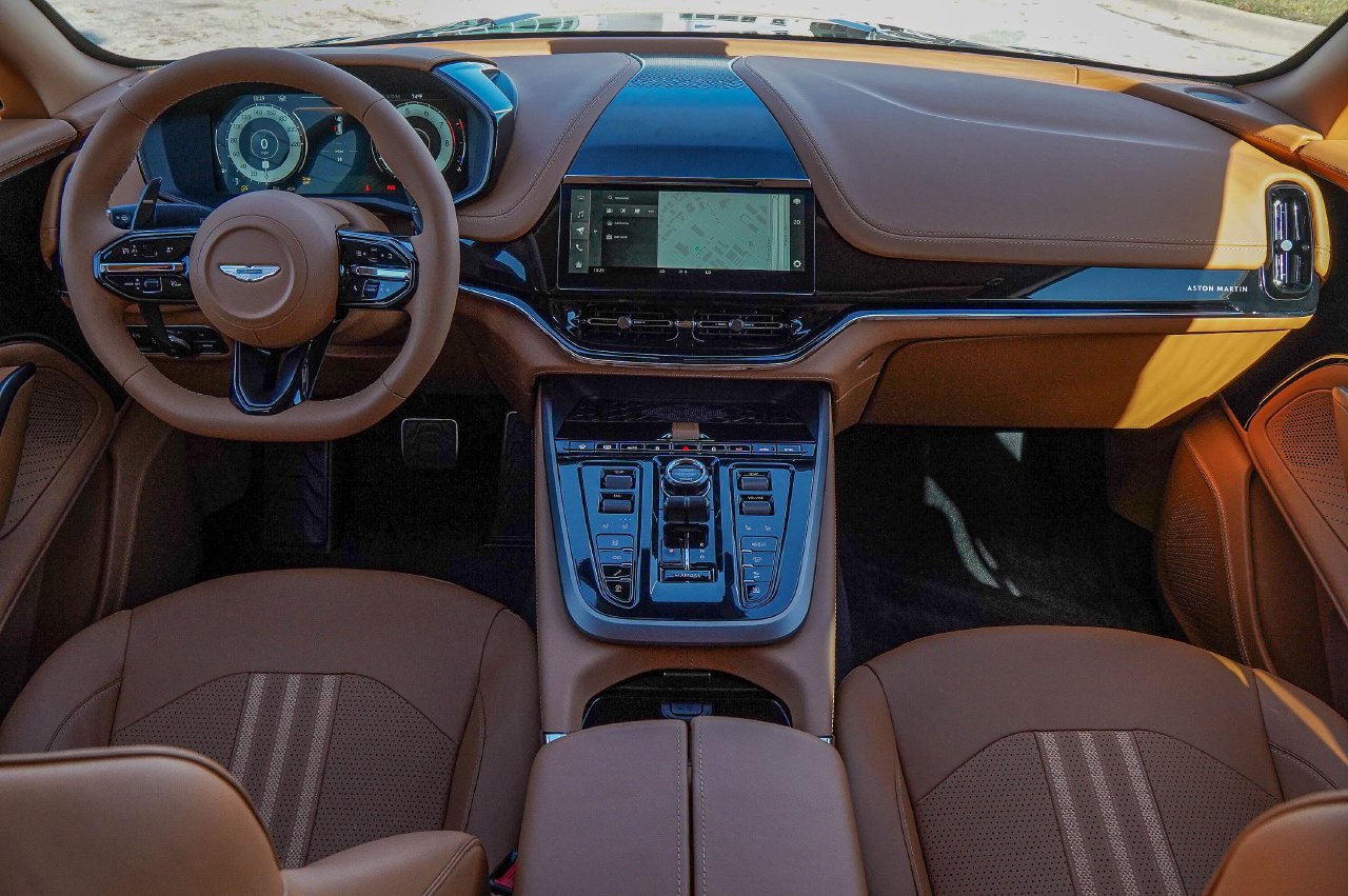New 2026 Aston Martin DBX 707 AWD/4WD image 31