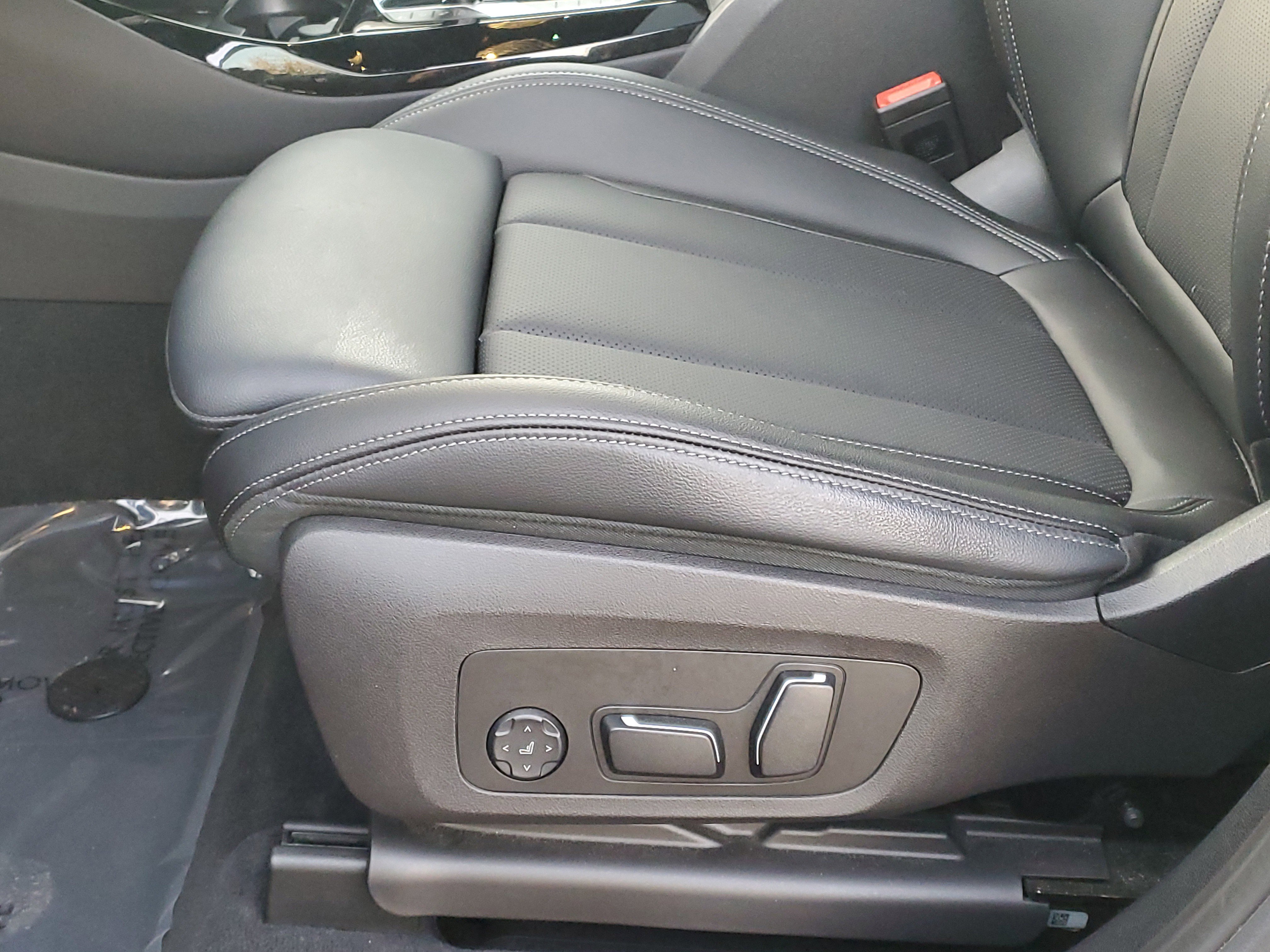 Certified 2024 BMW X3 xDrive30i w/ Premium Package image 9