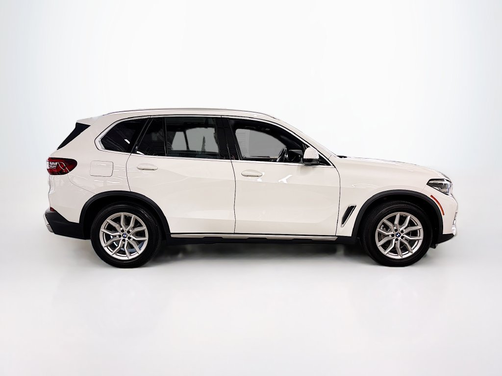 Used 2022 BMW X5 xDrive40i w/ Premium Package AWD/4WD image 6