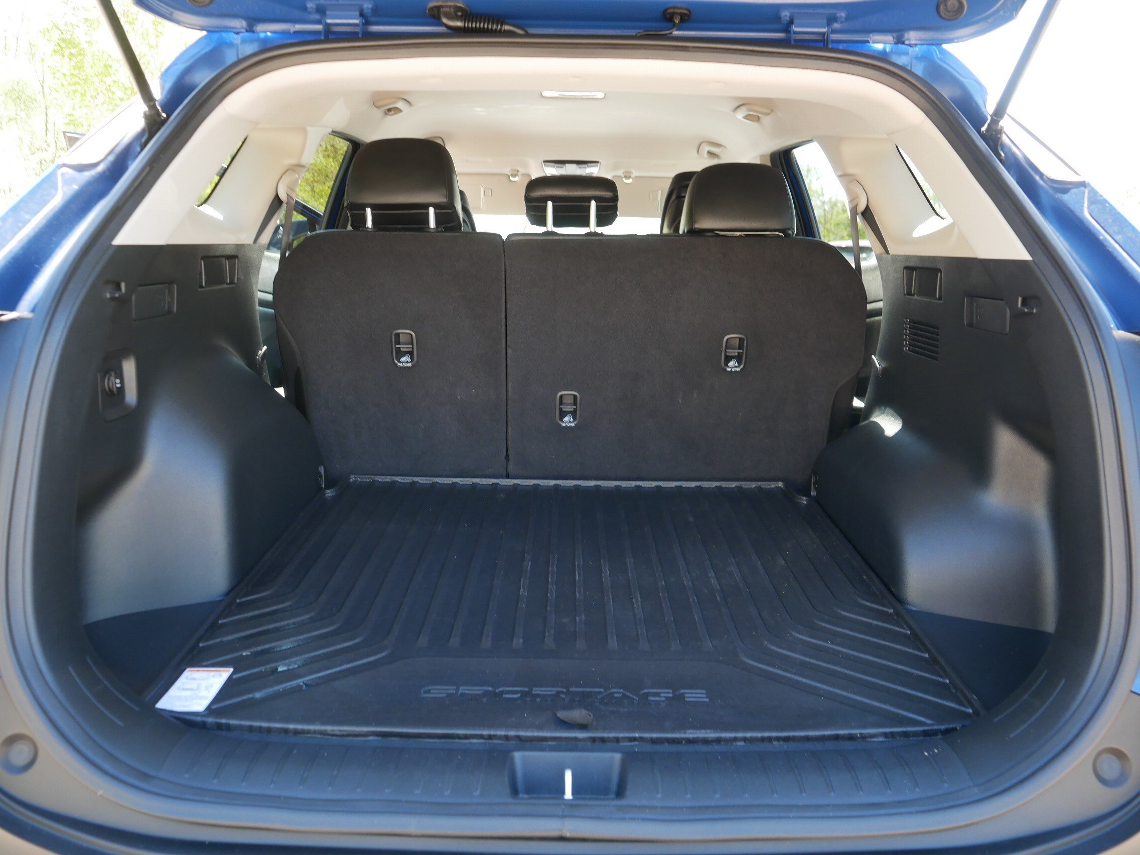 Certified 2023 Kia Sportage EX AWD/4WD image 18