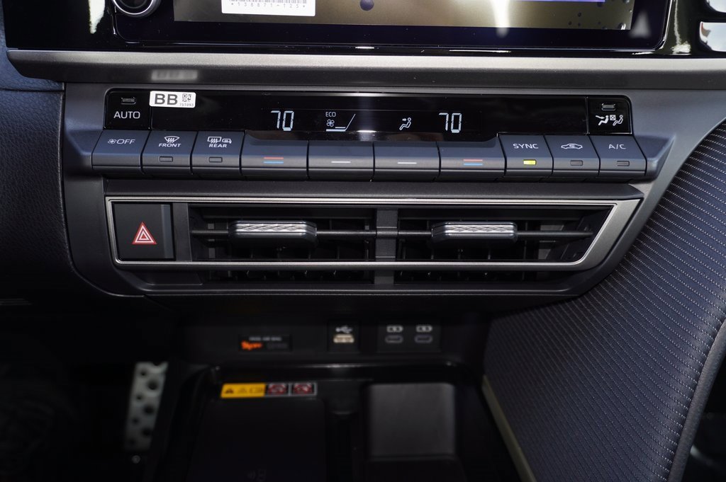 Certified 2025 Toyota Camry SE image 17