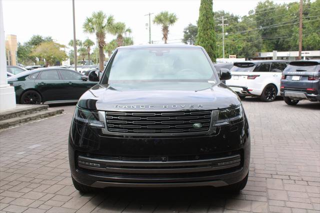 New 2025 Land Rover Range Rover Long Wheelbase SE image 17