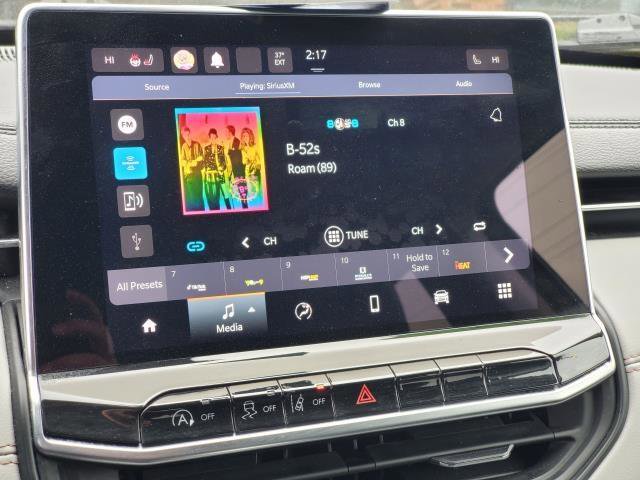 Used 2022 Jeep Compass Limited image 15