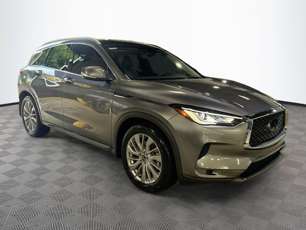 Certified 2023 INFINITI QX50 Luxe FWD image 4
