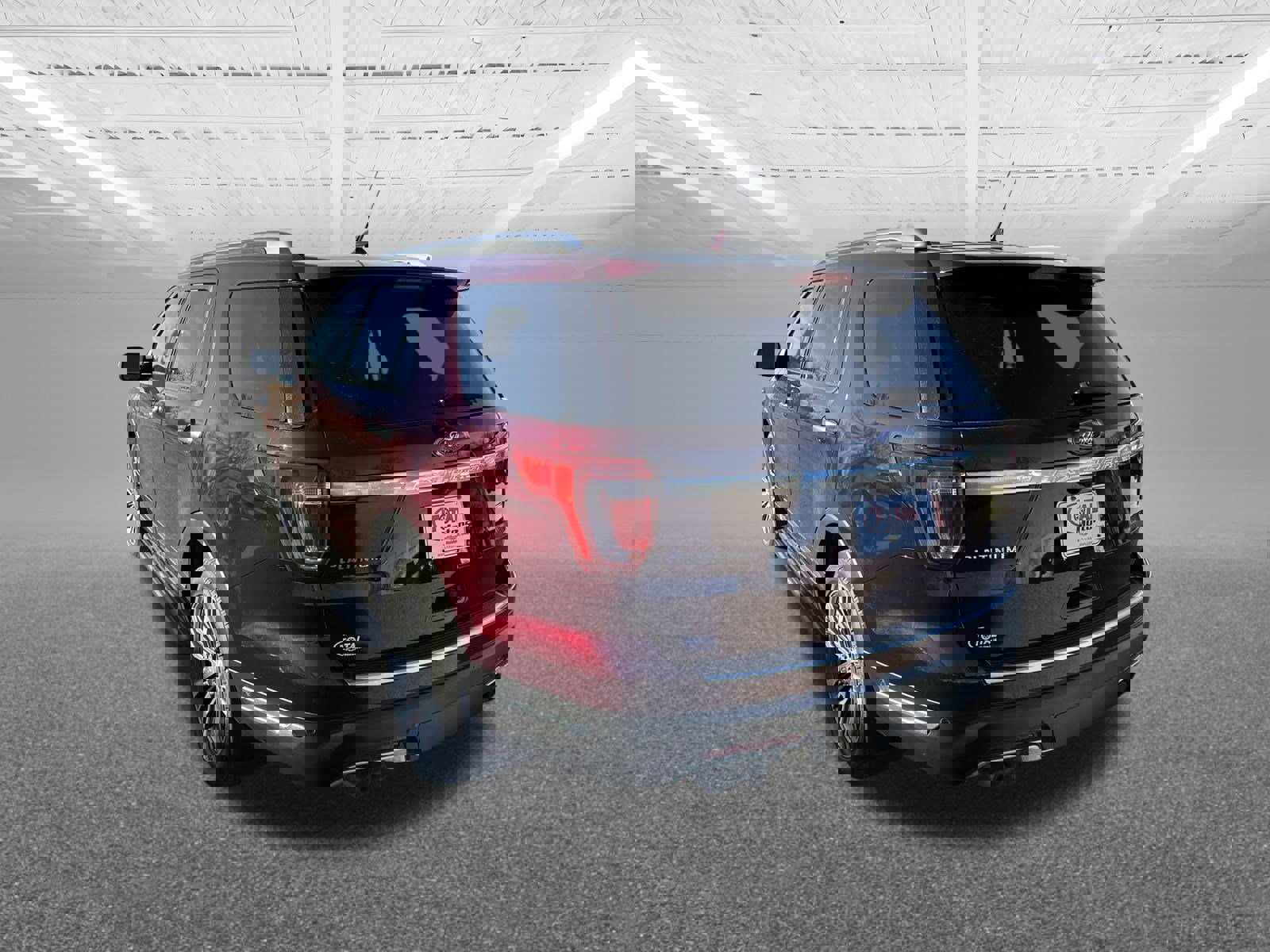 Used 2018 Ford Explorer Platinum image 7