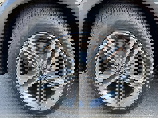 Used 2020 Mercedes-Benz GLE 350 4MATIC image 15