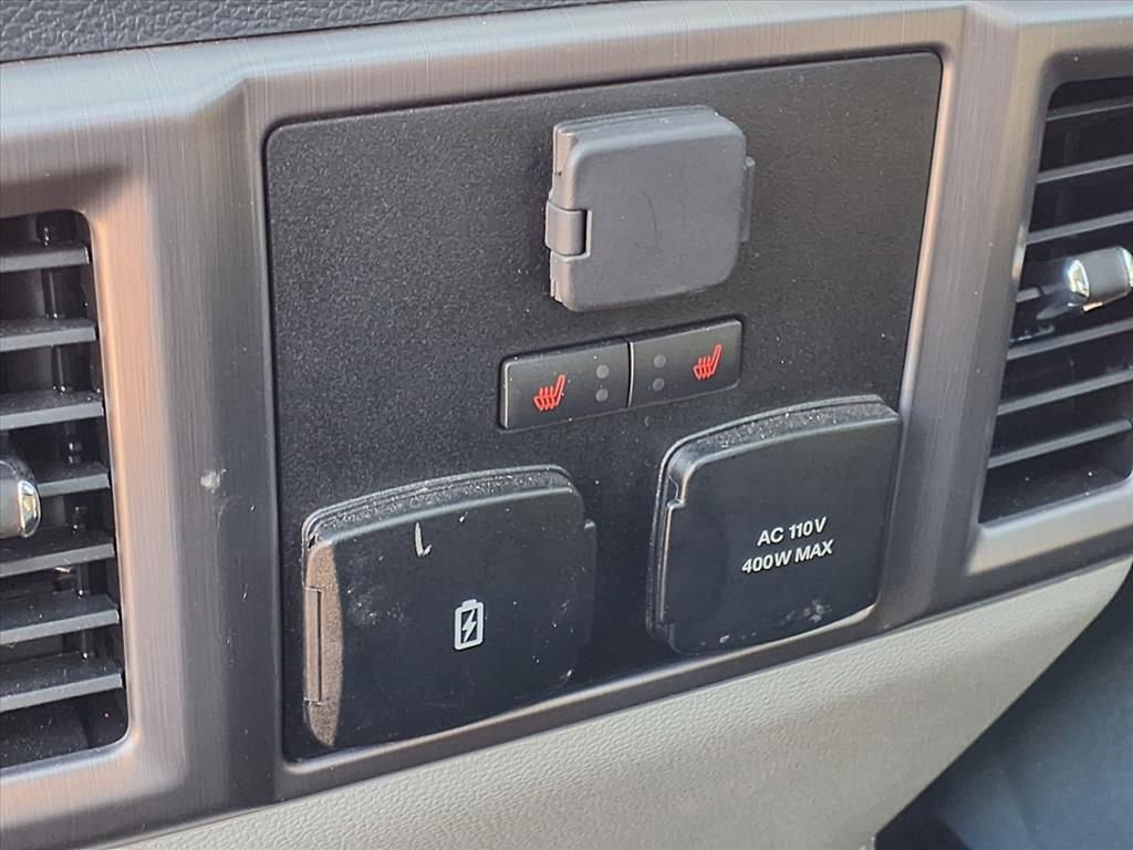 Used 2022 Ford F350 Limited image 19