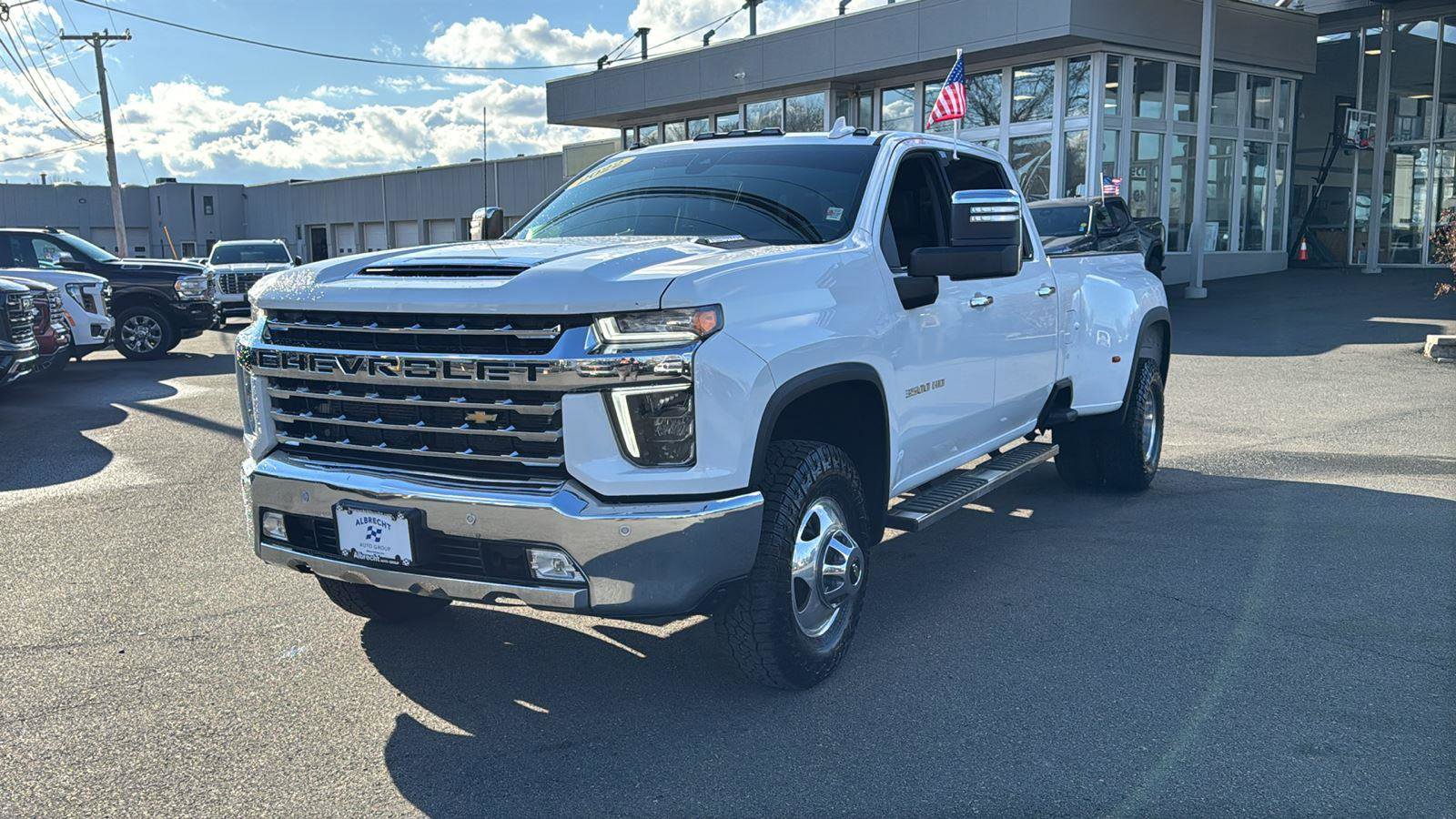 Certified 2022 Chevrolet Silverado 3500 LTZ w/ LTZ Plus Package image 3