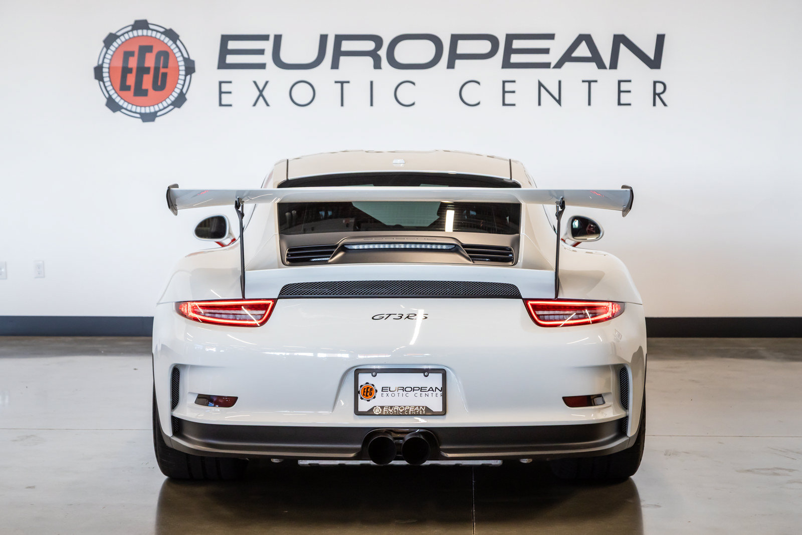 Used 2016 Porsche 911 GT3 RS RWD image 9