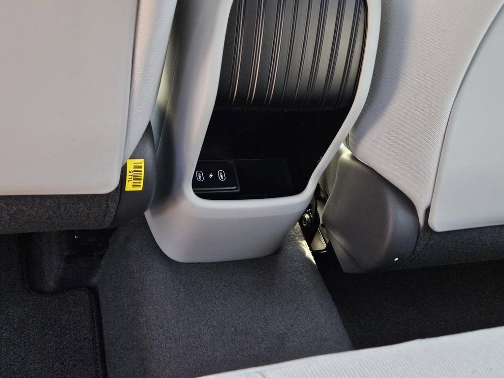 New 2026 Hyundai Kona SE image 15