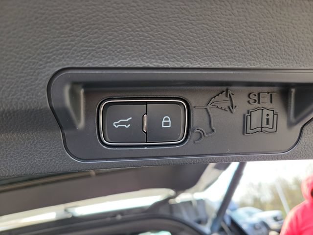 New 2026 Ford Explorer ST-Line w/ ST-Line Street Pack AWD/4WD image 7