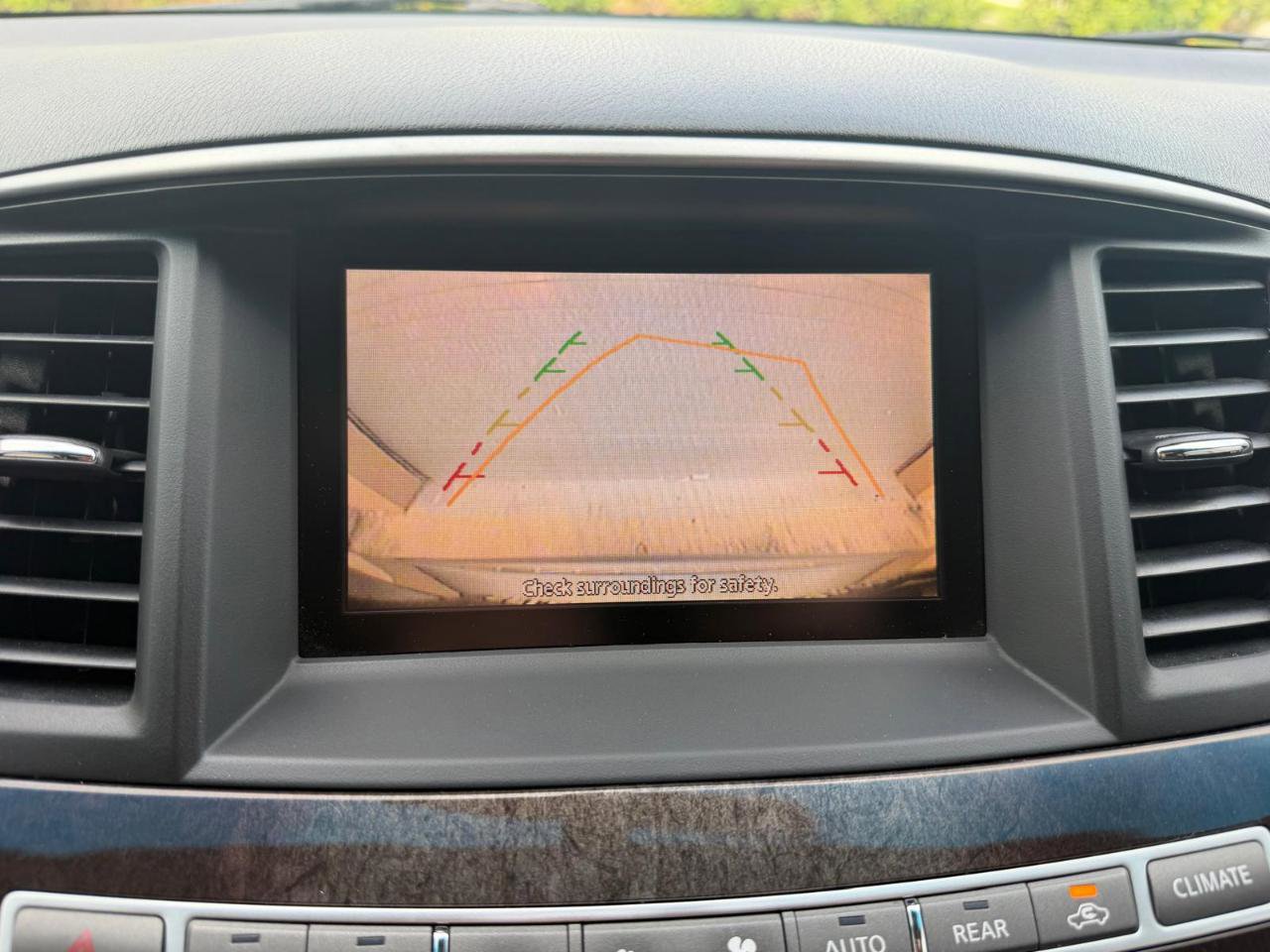 Used 2014 INFINITI QX60 FWD w/ Cargo Package image 17
