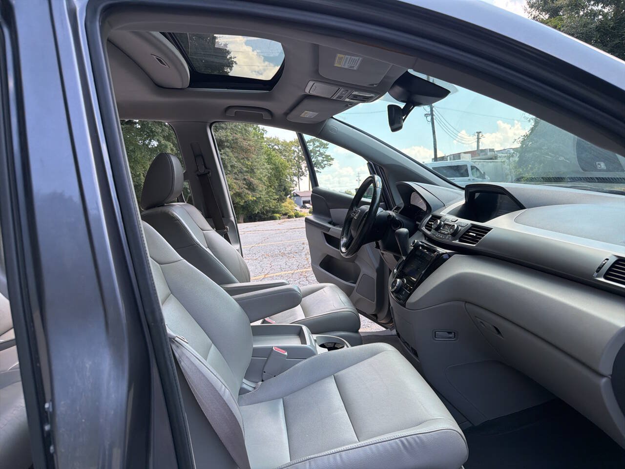 Used 2016 Honda Odyssey EX-L image 28