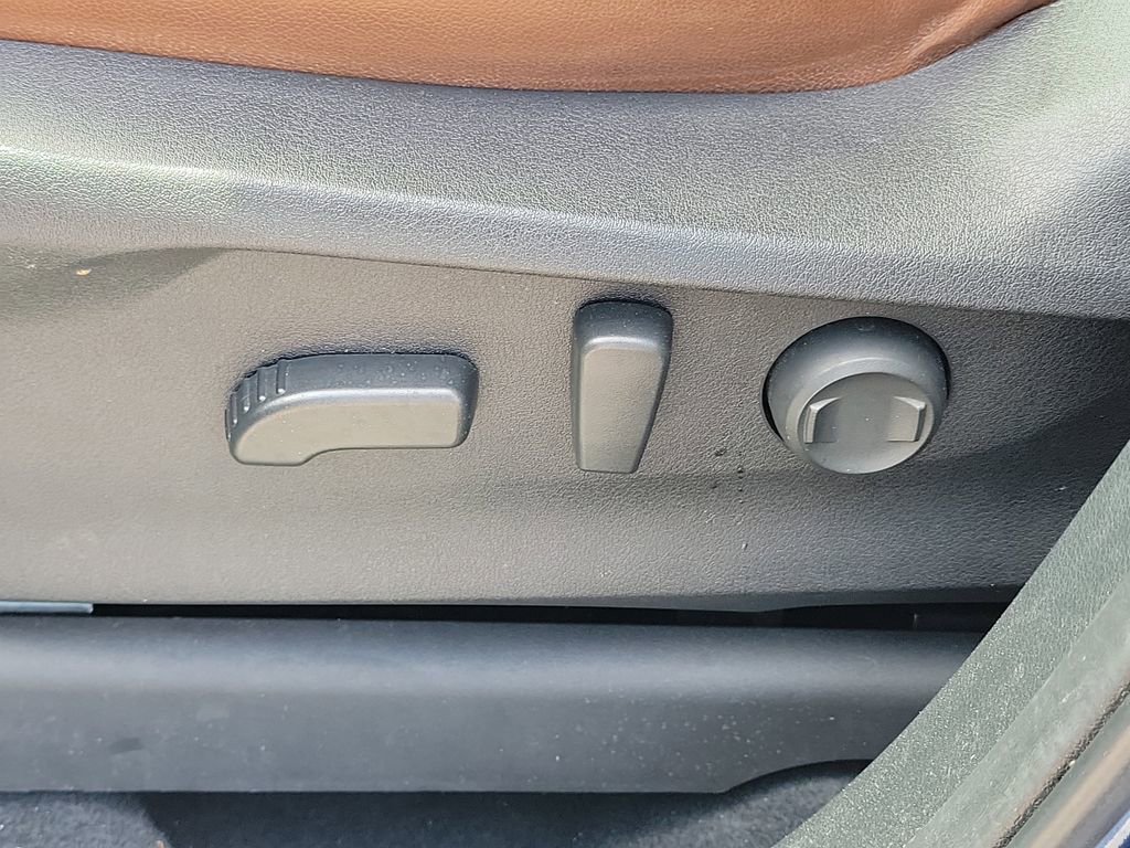 Used 2021 Subaru Ascent Touring image 22