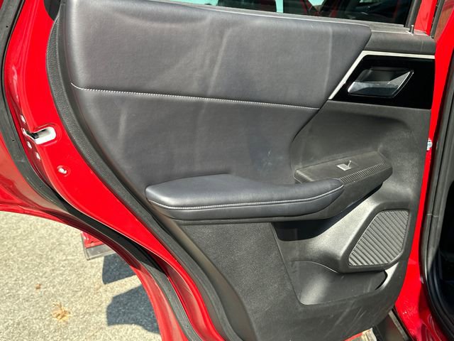 Used 2023 Mitsubishi Outlander 4WD Plug-In Hybrid image 12